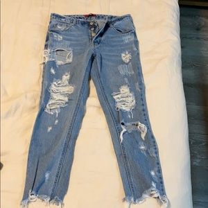 Boyfriend distressed jeans